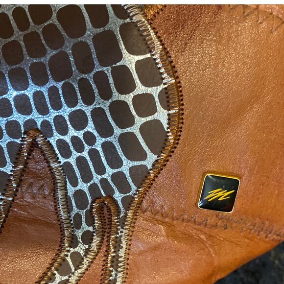 Vintage Leather Giraffe Embroidered Patchwork Metallic Embossed Purse Leaf Gold - Picture 6 of 14